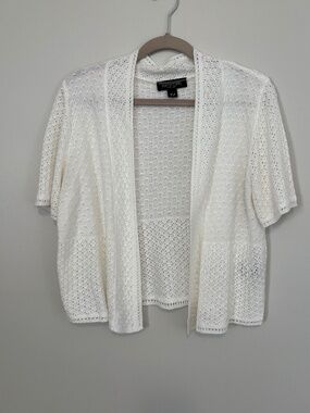 Perceptions New York white crochet lightweight sweater